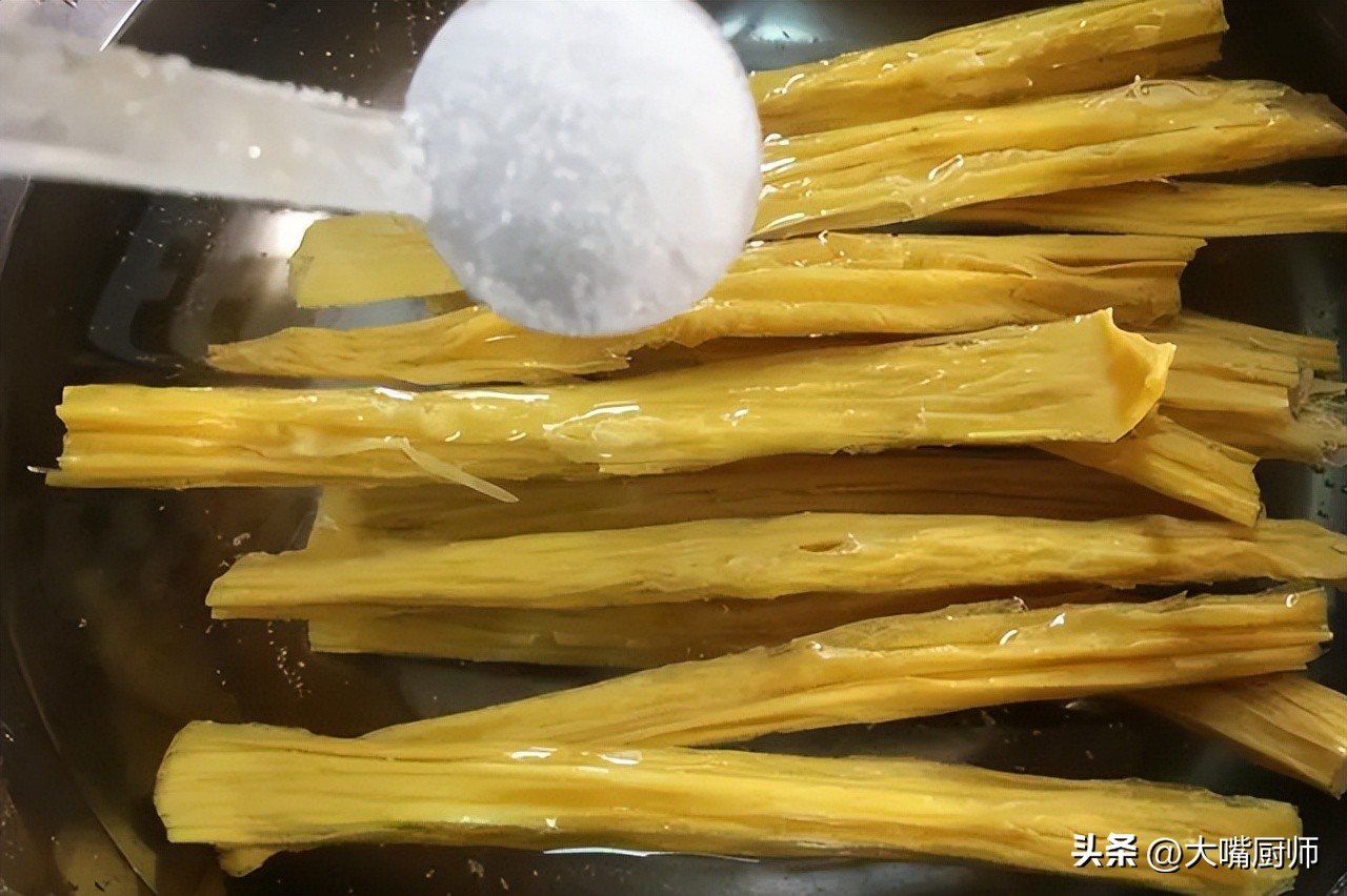 分钟快速泡腐竹小窍门，柔软不夹生，太实用了"