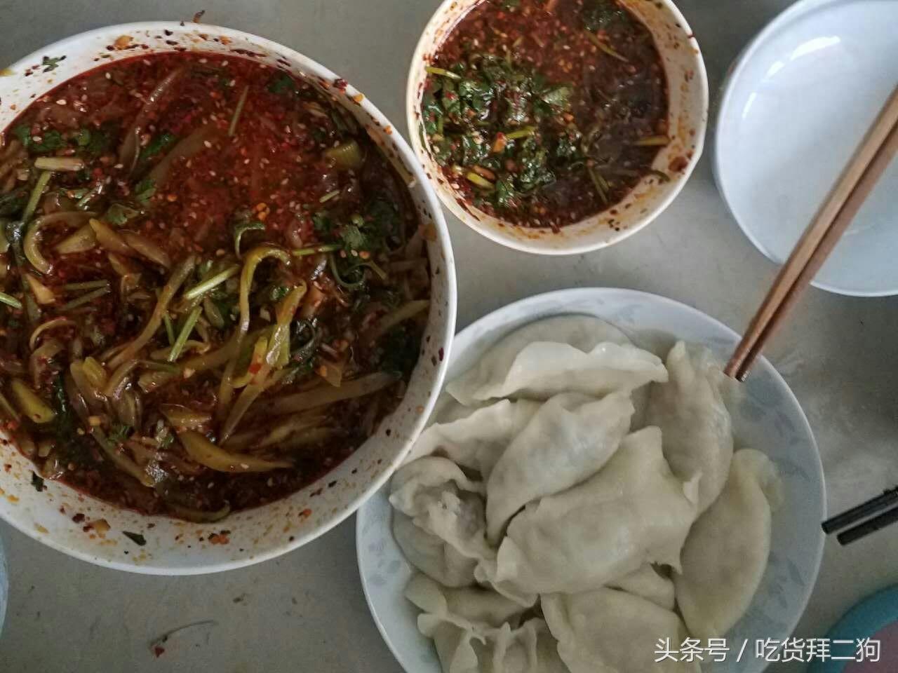 嫂子纯手工包的饺子，皮薄馅大实在好吃，你想吃吗