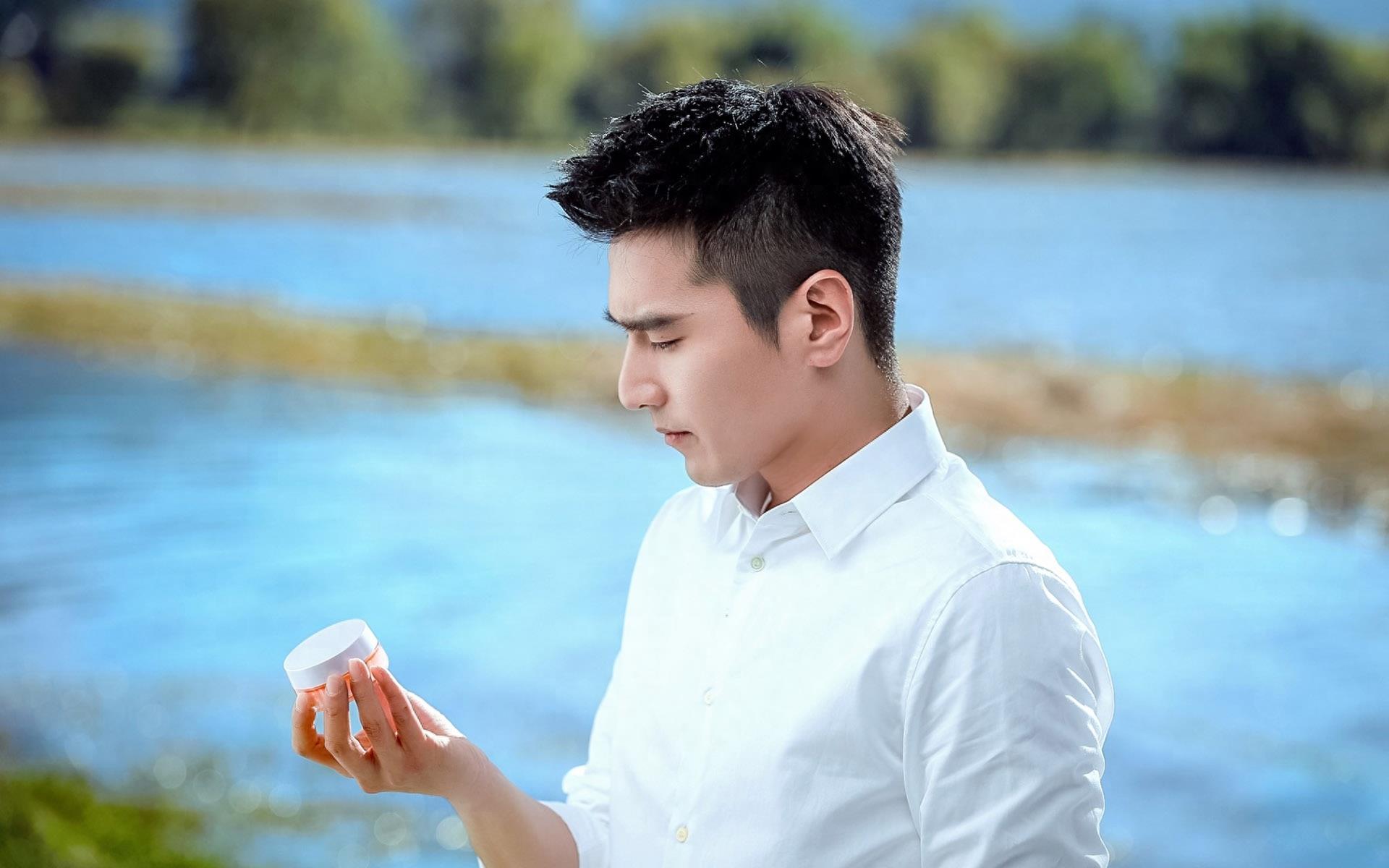 魅力男神赵又廷高清帅气侧脸写真图集