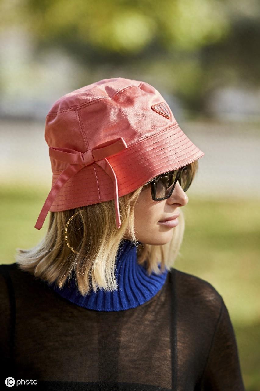 渔夫帽的正确佩戴方式你get了吗？快跟时尚达人学起来