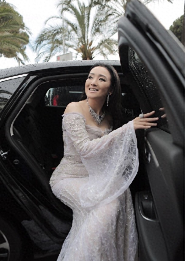 今天，这四个华人女神在戛纳美出新高度。井柏然、黄景瑜错过红毯