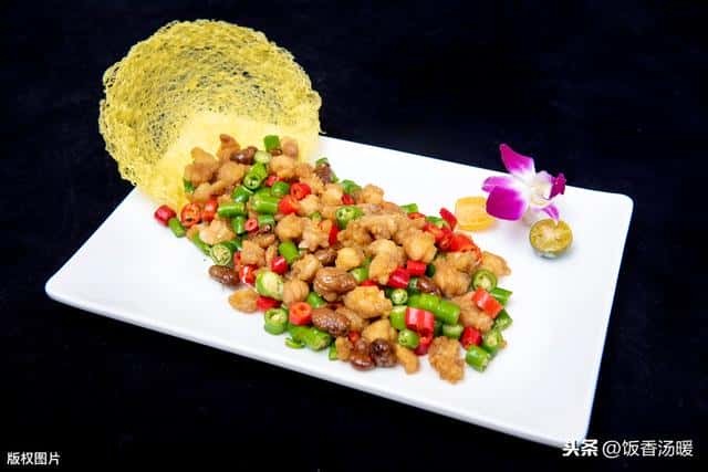 掌中宝是鸭掌还是鸡掌（掌中宝是什么肉图解）