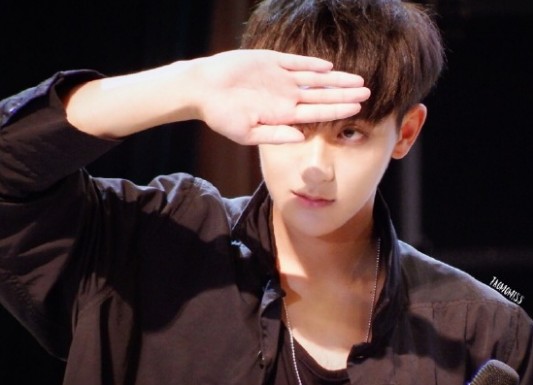 黄子韬整容了吗前后对比照曝光，黄子韬卸妆后素颜震惊网友