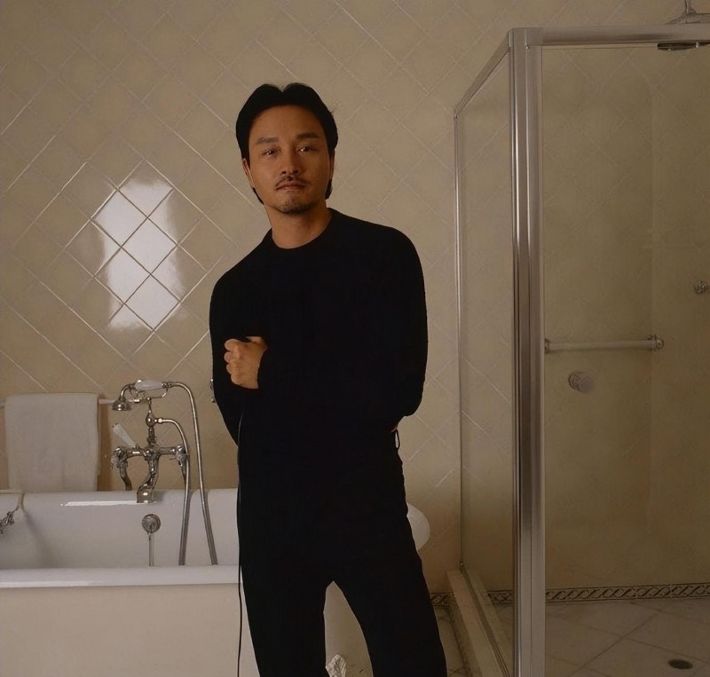 张国荣唐鹤德的感情（唐鹤德连续19年晒照纪念张国荣）