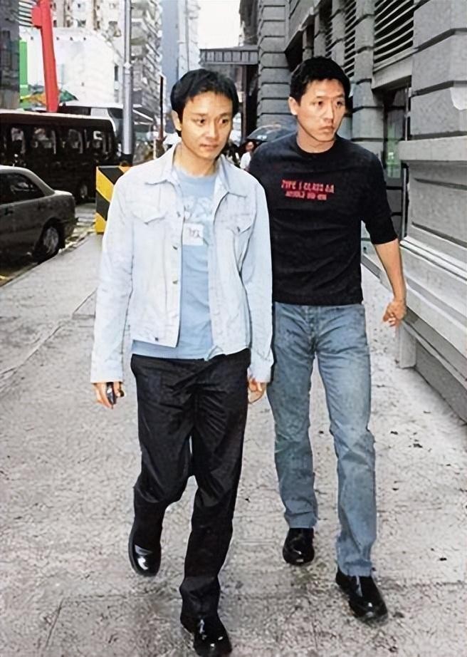 张国荣唐鹤德的感情（唐鹤德连续19年晒照纪念张国荣）