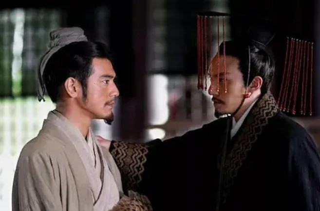 易烊千玺是什么脸型(易烊千玺是什么长相) 易烊千玺 脸型 第9张