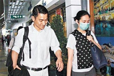 ​刘德华的老婆照片，刘德华现在的老(刘德华老婆老了)