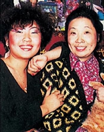 一婚时太年轻，二婚高龄生女的迪斯科女王张蔷，终于迎来了幸福