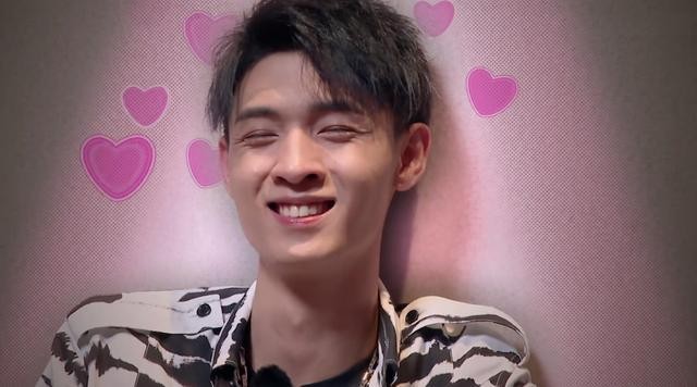 秦霄贤个人资料 ：富二代秦霄贤，人设这么多，走红的原因究竟是什么？