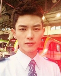 ​非常完美孙佳琪整容了吗   他跟上学时期并没有很大的变化