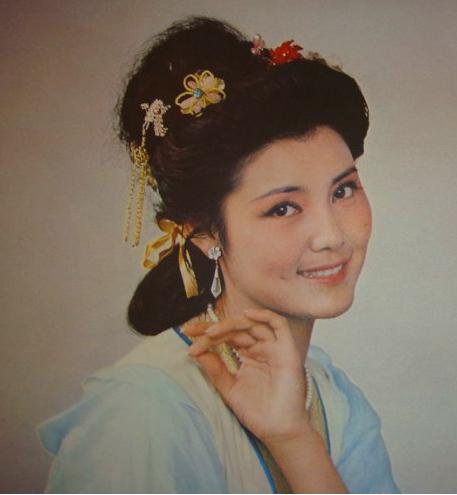 老电影红牡丹姜黎黎主演（旧影漂亮的红牡丹）(31)