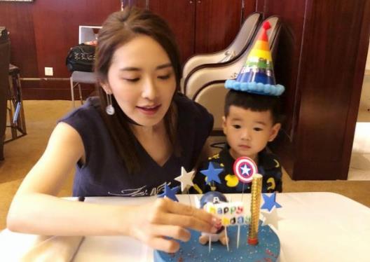 主持人刘烨资料 刘烨的老公是谁