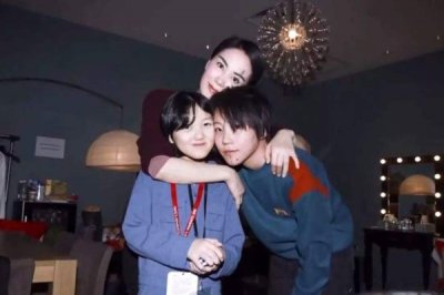 ​窦靖童承认出柜 这么有个性像妈妈