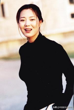 王茜华演的电视剧农村（演好农村戏是我一生的使命）(4)