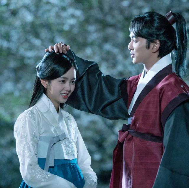 好看的韩国古装电视剧推荐几部（推荐12部值得一看的韩国古装偶像剧）(23)