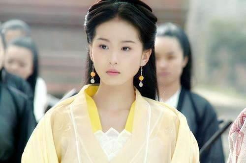 《倚天屠龙记》武力榜前十：张无忌最多排第三，双使四王未上榜！