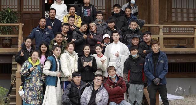 赵露思徐开骋系列写真（国子监来了个女弟子首发剧照）(2)