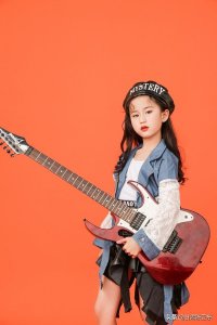 ​刘艺雯个人资料（甘肃网红歌手刘艺雯，独特的嗓音犹如天籁之音）