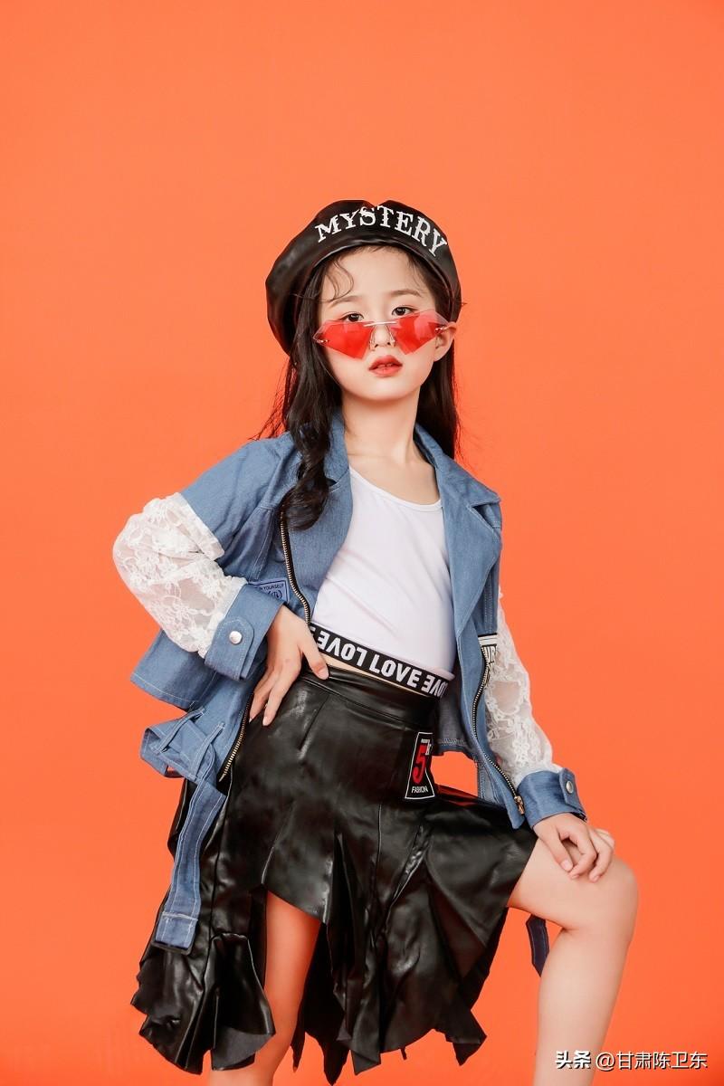 刘艺雯个人资料（甘肃网红歌手刘艺雯，独特的嗓音犹如天籁之音）