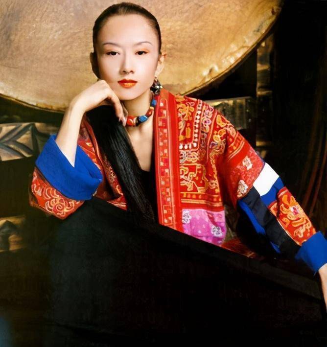 杨丽萍简历及个人资料简介（1995年，37岁杨丽萍嫁给45岁富豪，婚后，医生一句话导致两人分手）