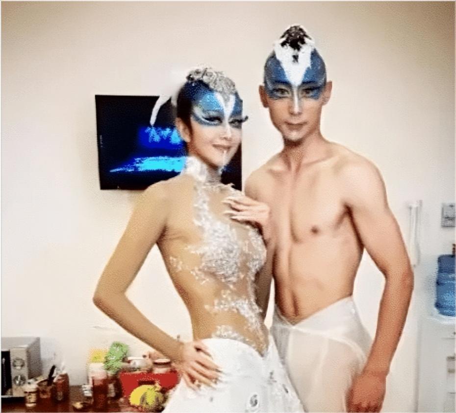 杨丽萍简历及个人资料简介（1995年，37岁杨丽萍嫁给45岁富豪，婚后，医生一句话导致两人分手）