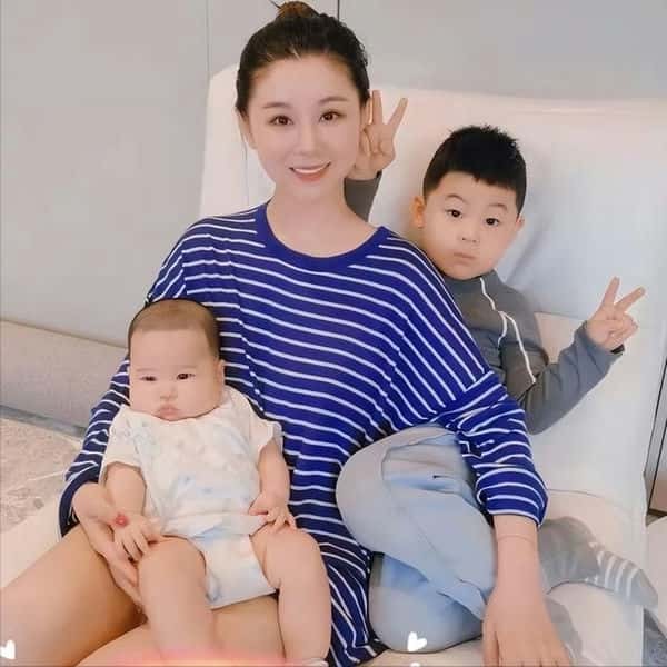 李小萌王雷照片（李小萌个人简历）