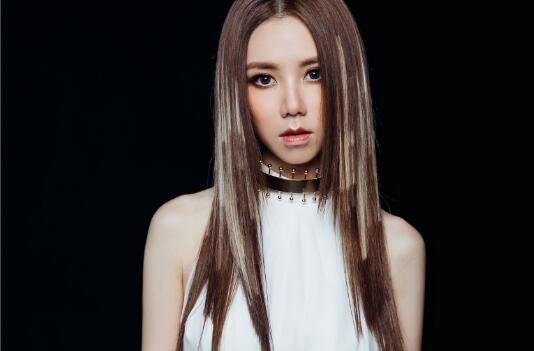 夜里做了美丽的噩梦是什么歌