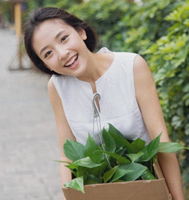 中国内地影视女演员吴倩，择天记中“落落”扮演者，活泼可爱