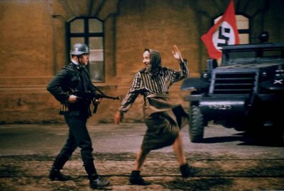 ​靠老婆出轨上位翻身，三观碎了