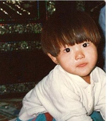 《太阳的后裔》宋仲基童年长这样？学生时代的他堪称学霸+校草