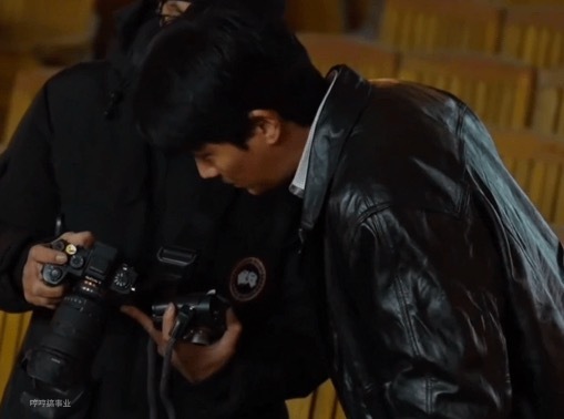 《河边的错误》片场导演叫停后朱一龙仍沉浸角色 原著作者余华大赞其演技太好！