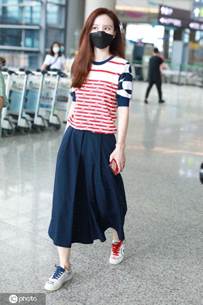 好看又百搭的海魂衫，乘风破浪的姐姐们人手一件