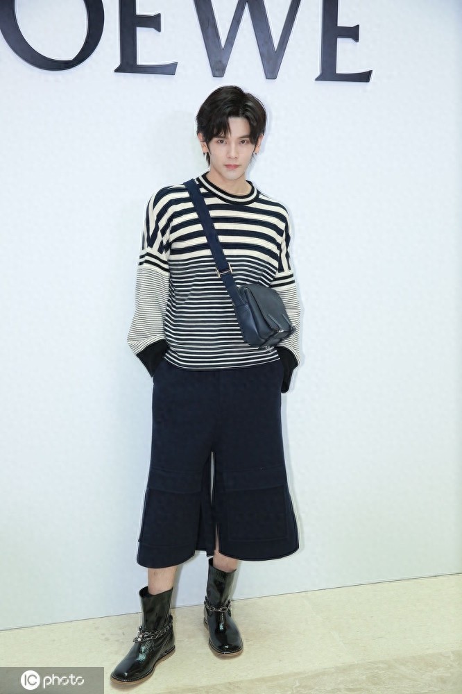 好看又百搭的海魂衫，乘风破浪的姐姐们人手一件