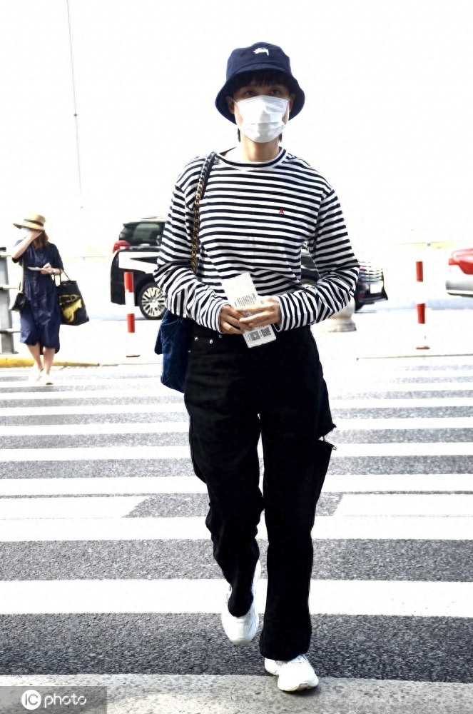 好看又百搭的海魂衫，乘风破浪的姐姐们人手一件