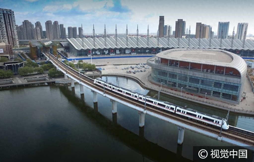 天津：津滨轻轨九号线忙试跑，即将全线贯通