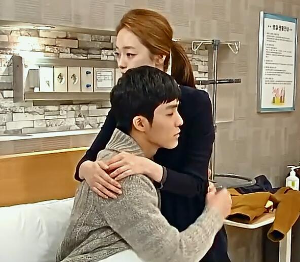 欧若拉公主结局和谁在一起