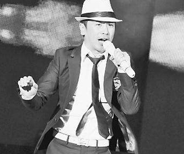 姜达赫是姜鹏亲生的吗 因为裙带关系才走到现在