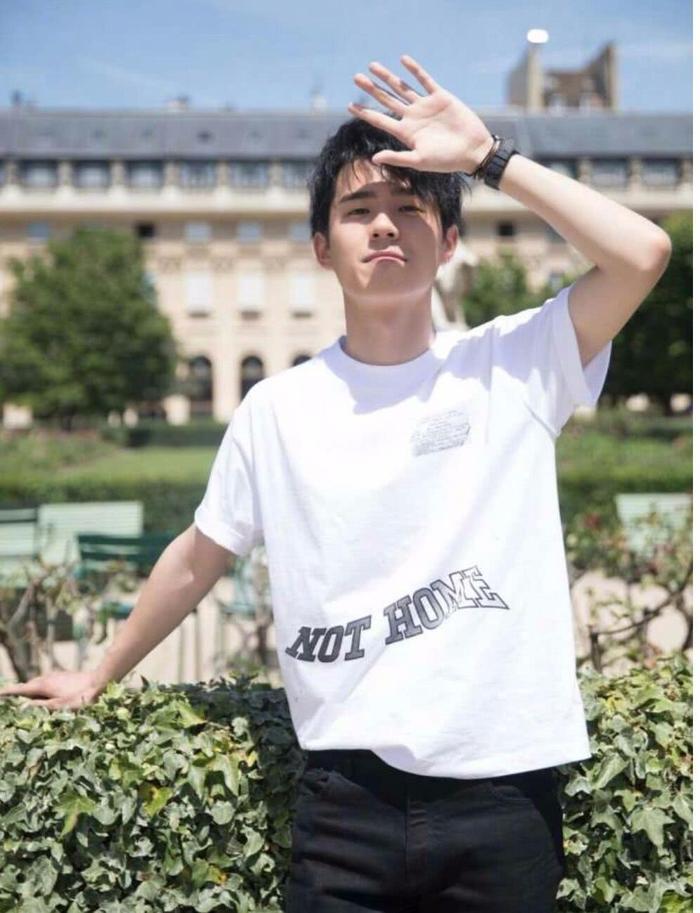 《明星大侦探》第四季开录，“留白CP”同款表情，魏大勋失宠了