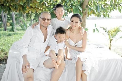 管虎梁静情史天涯扒皮(管虎的老婆梁静照片)