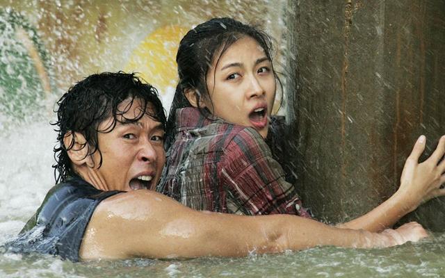 512汶川不相信眼泪电影（盘点10大灾难电影）(31)