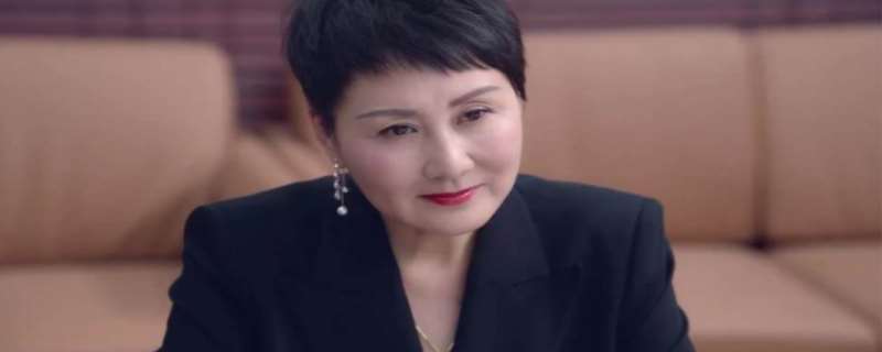 张凯丽女儿是亲生吗 张凯丽是哪年出生的