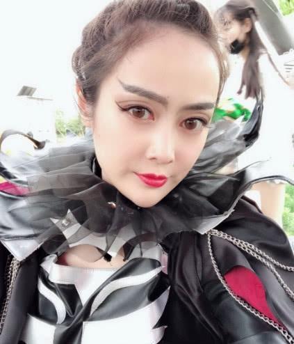 巴啦啦小魔仙：新版即将上映，凌美雪变反派，小月新造型美到犯规