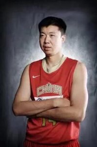 ​王治郅的2任妻子都是谁？很多人不知道二婚妻子又生了？