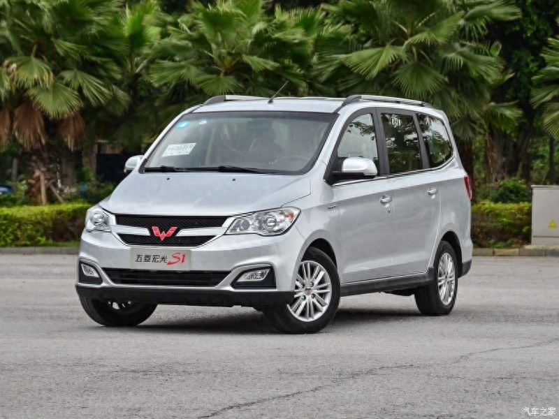 7万可买最实用车：五菱宏光S1，中国神车榜排第一的大哥