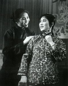 ​《杨三姐告状》新凤霞版及电影版，不同的杨三娥，相同的赵丽蓉