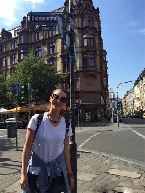 江易珈在电视剧《最美的时光》有着出色的表演，女强人角色受认可