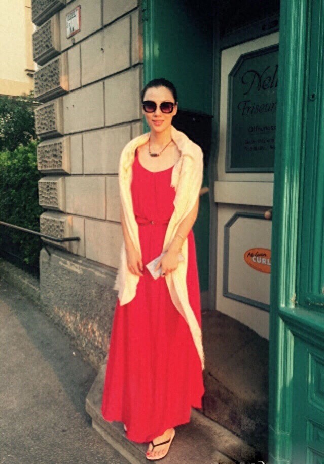 江易珈在电视剧《最美的时光》有着出色的表演，女强人角色受认可