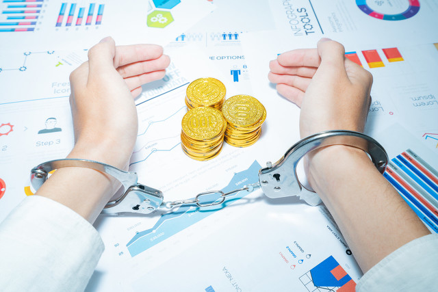 为何范冰冰，郑爽等艺人在逃税被抓补交巨额罚款后却未被判刑？