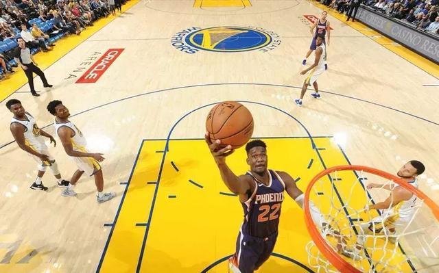 出场50分钟轰58分32板6帽，他才是终结勇士的答案