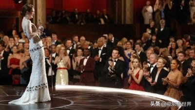 ​影史首位国际影后大满贯，独立电影皇后朱丽安·摩尔，到底有多牛